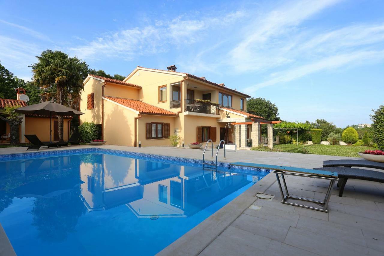 House Pauline Apartman Labin  Kültér fotó
